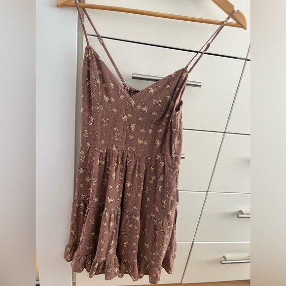 Garage Dresses & Skirts - NWT Garage small summer dress